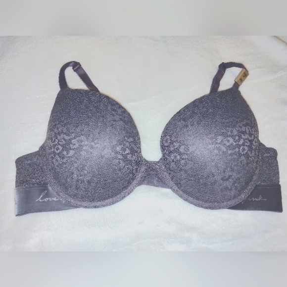 VS Pink Bra - Picture 1 of 3